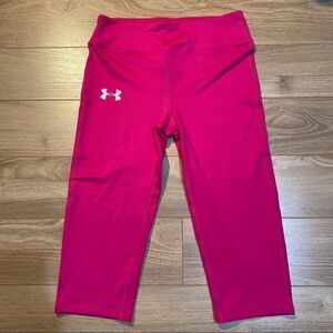 Underarmour girls pink Capri leggings size medium
